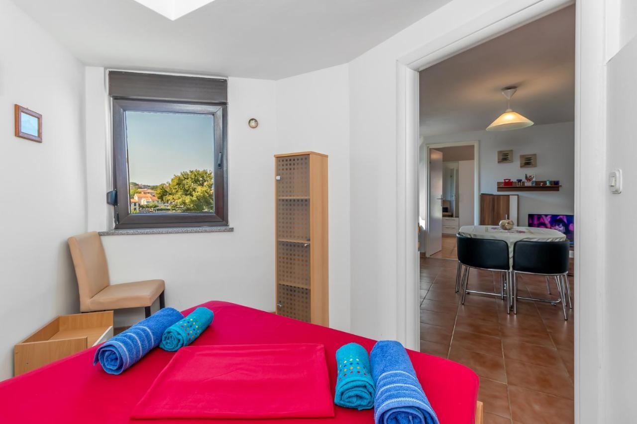 Maestral Apartments Malinska Extérieur photo